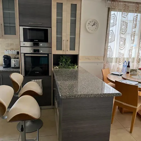 Near The Sea Danaos 2 2bd 2bath Sea View Apartment Aglantzia
