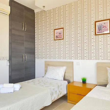 Near The Sea Danaos 2 2bd, 2bath Sea View Apartment Paphos